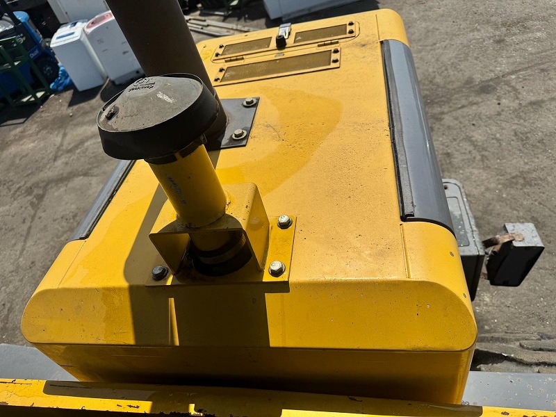 コマツホイールローダー　WA80-3 中古建設機械 写真16（株式会社広建機）