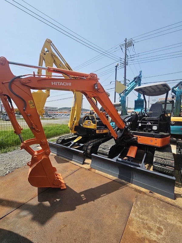 ZX40U-2 ミニ油圧ショベル 中古建設機械 写真1（株式会社広建機）