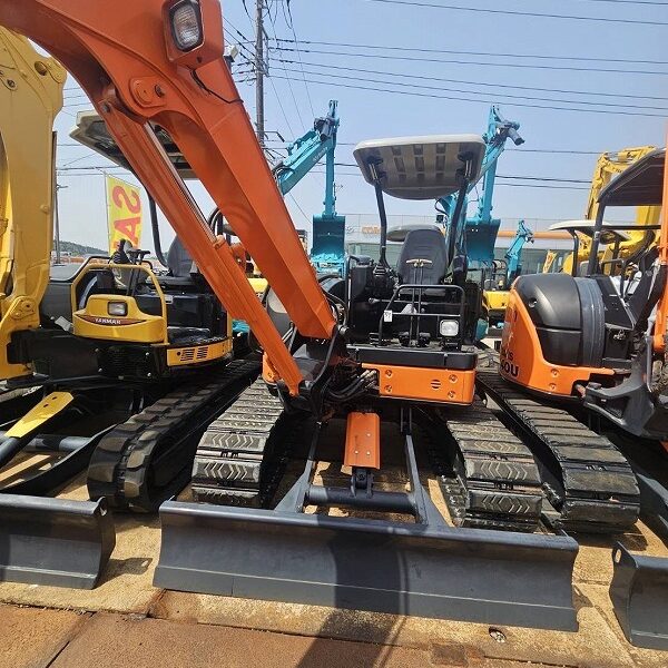 ZX40U-2 ミニ油圧ショベル 中古建設機械 写真17（株式会社広建機）