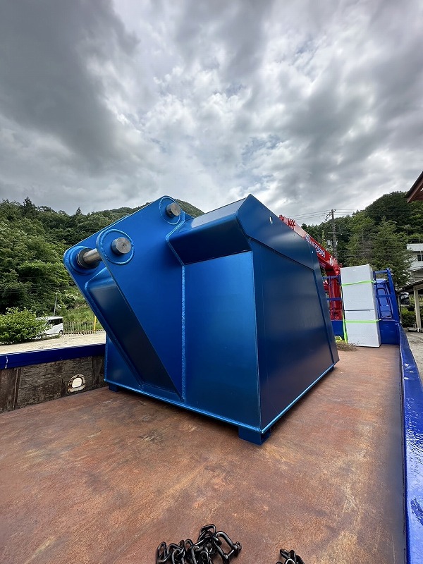 搬出アタッチメント 0.7m3用 即納1台 中古建設機械 写真2（株式会社広建機）