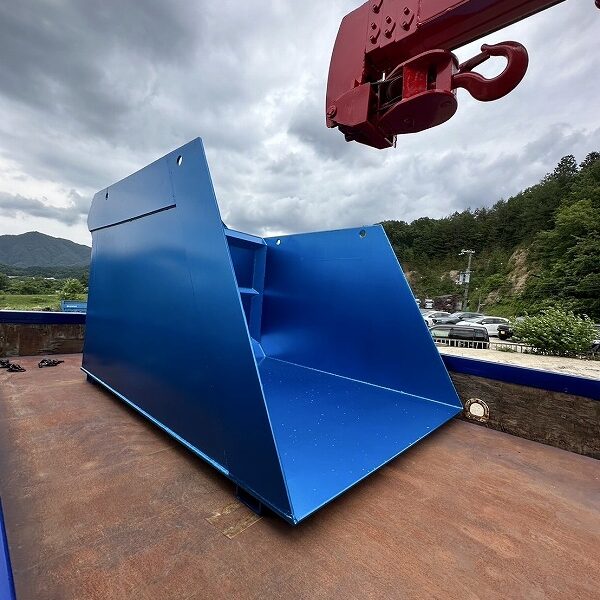 搬出アタッチメント 0.7m3用 即納1台 中古建設機械 写真8（株式会社広建機）