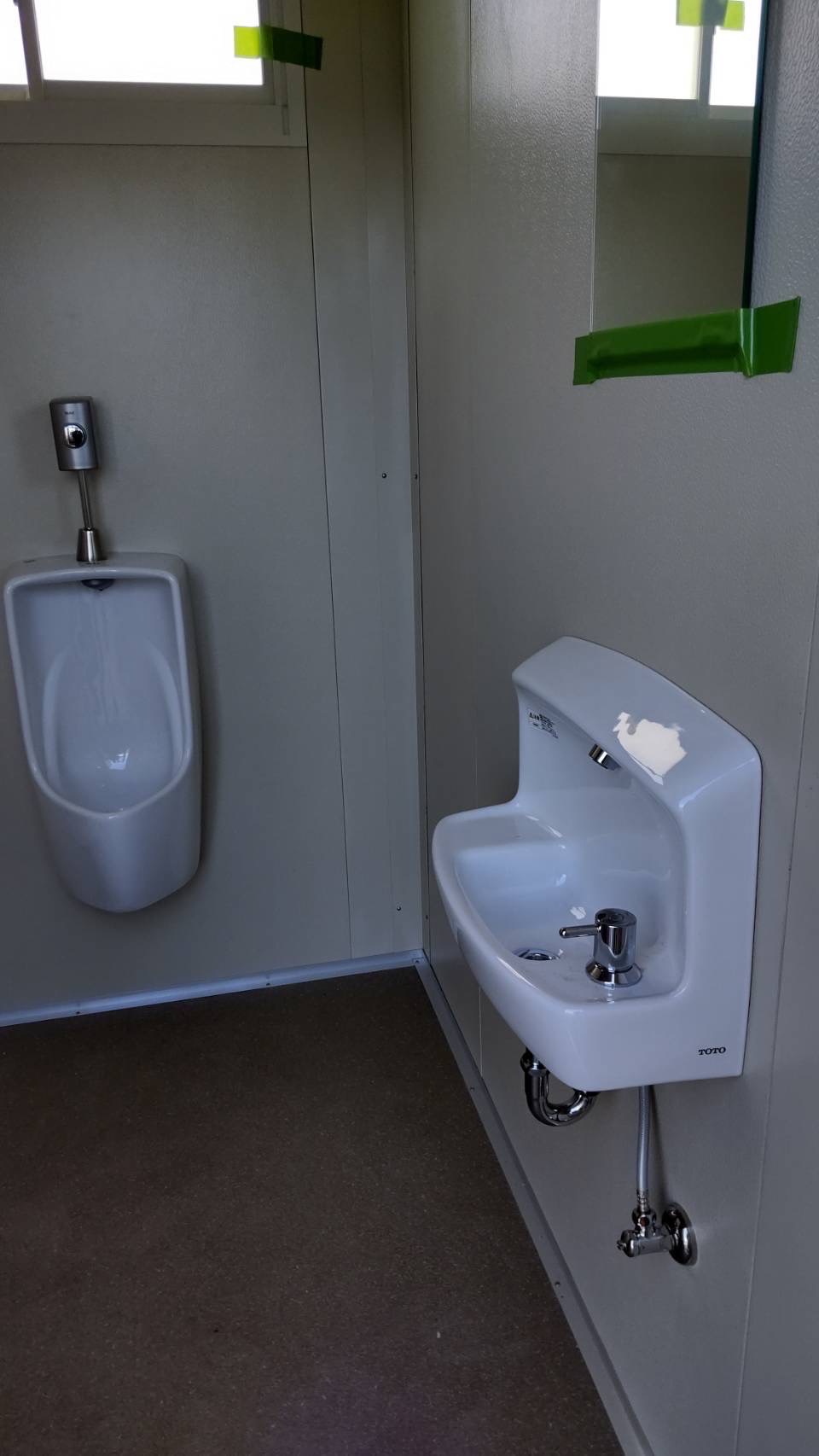 仮設トイレ 日本セイフティー製  未使用品コンフィトイレ TM20-1 快適トイレ認定 直結type 中古建設機械 写真2（株式会社広建機）