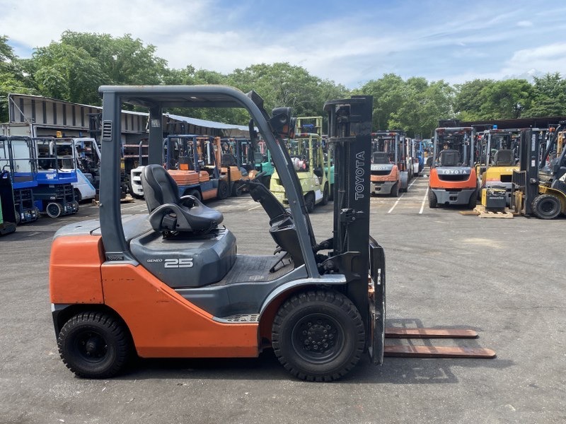 52-8FD25　フォークリフト　TOYOTA製　2008年製 中古建設機械 写真7（株式会社広建機）