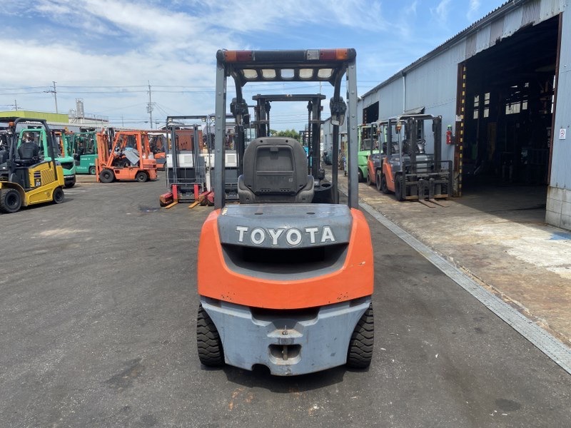 52-8FD25　フォークリフト　TOYOTA製　2008年製 中古建設機械 写真2（株式会社広建機）
