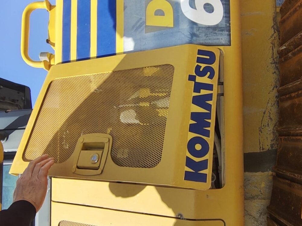 D61PXi-23 ICT建機 コマツ ブルドーザ 中古建設機械 写真3（株式会社広建機）