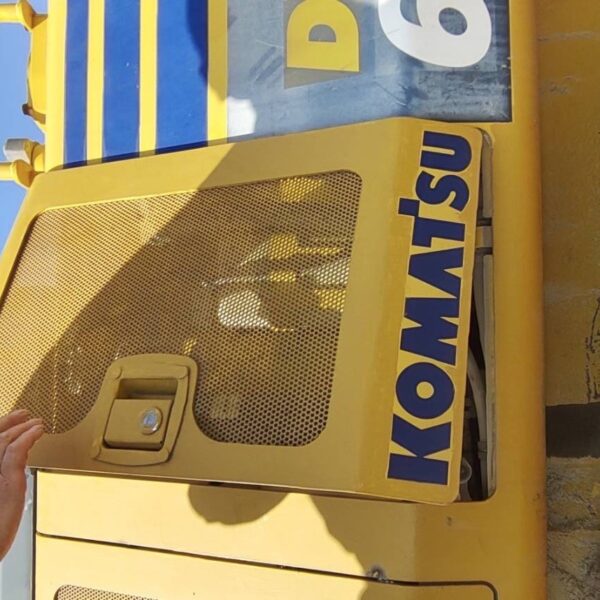D61PXi-23 ICT建機 コマツ ブルドーザ 中古建設機械 写真9（株式会社広建機）