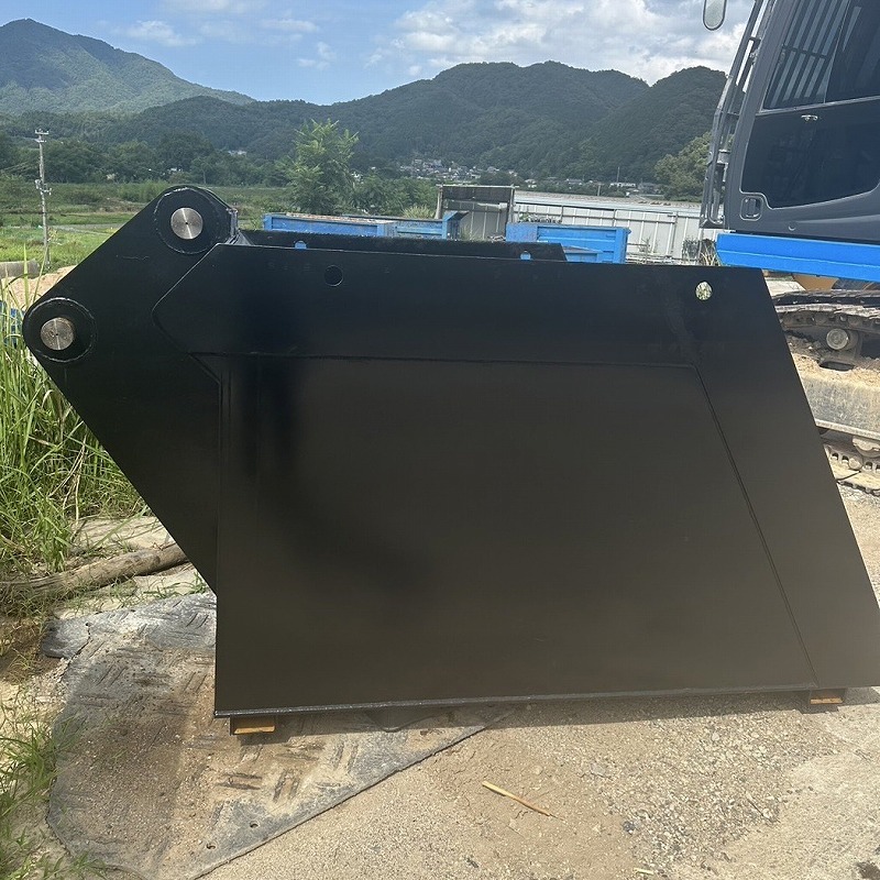 搬出アタッチメント 0.45 & 0.7m3用兼用 ペリカン２号 解体廃材 積込 中古建設機械 写真2（株式会社広建機）