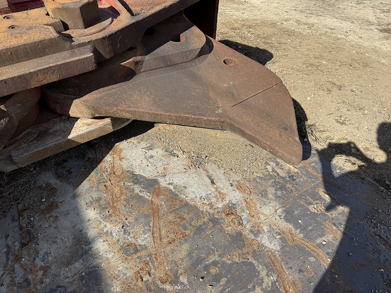 FE1600-G 200ton用 Xカッター 極上機 オオスミ製 中古建設機械 写真4（株式会社広建機）