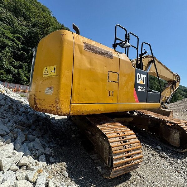 CAT320E-2 0.7m3油圧ショベル 配管仕様 土木 Excavator キャタピラー 中古建設機械 写真30（株式会社広建機）