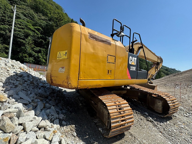 CAT320E-2 0.7m3油圧ショベル 配管仕様 土木 Excavator キャタピラー 中古建設機械 写真12（株式会社広建機）