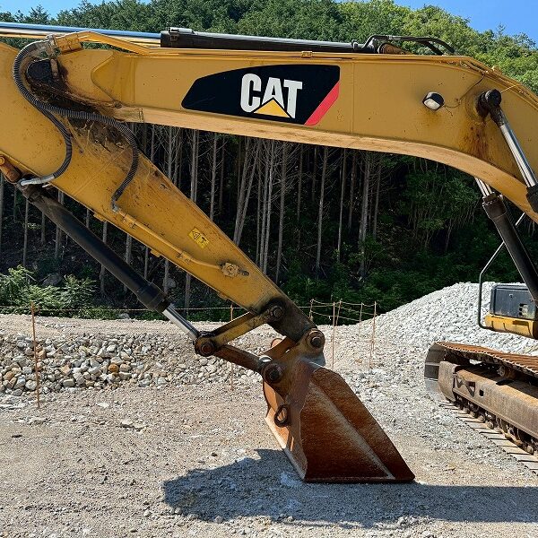 CAT320E-2 0.7m3油圧ショベル 配管仕様 土木 Excavator キャタピラー 中古建設機械 写真29（株式会社広建機）