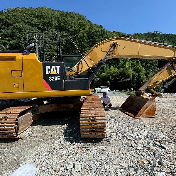 CAT320E-2 0.7m3油圧ショベル 配管仕様 土木 Excavator キャタピラー 中古建設機械 写真32（株式会社広建機）