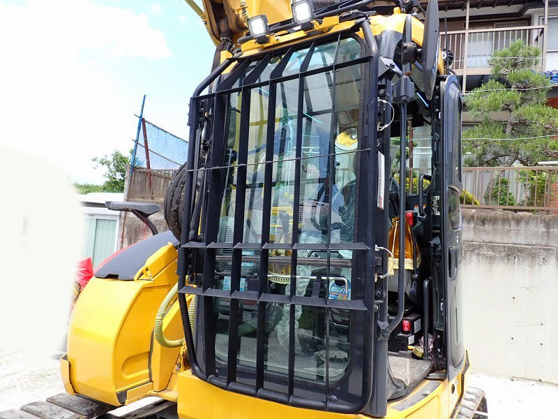 PC78US-11 ツーピース 5本配管 ローアワー 旋回フォーク ロック付 バケット付 中古建設機械 写真6（株式会社広建機）