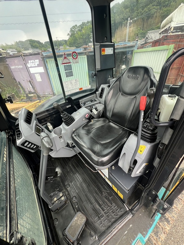 U40-6 CABIN付き 併用配管  クレーン仕様 ブレード 標準バケット 中古建設機械 写真4（株式会社広建機）