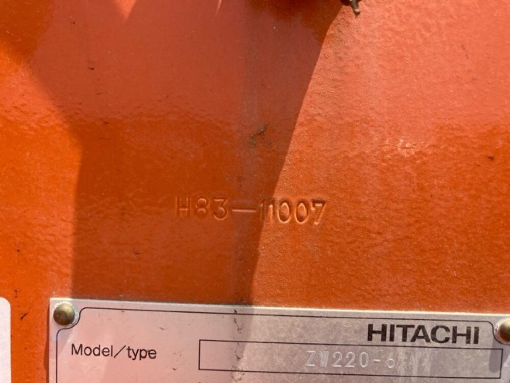 ZW220-6 WHEEL LOADER 2024年8月製造 日立建機製 タイヤショベル ホイールローダー 中古建設機械 写真18（株式会社広建機）