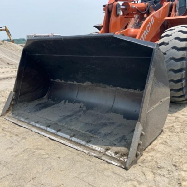 ZW220-6 WHEEL LOADER 2024年8月製造 日立建機製 タイヤショベル ホイールローダー 中古建設機械 写真25（株式会社広建機）