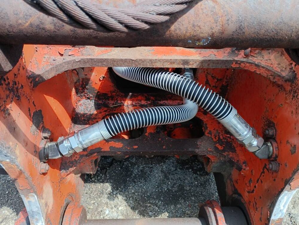S-42XA  NPK製1.6m3用大割機 整備中 中古建設機械 写真2（株式会社広建機）
