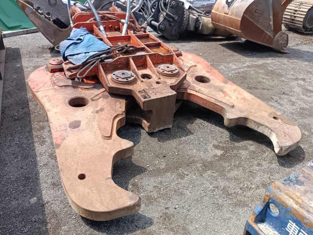 S-42XA  NPK製1.6m3用大割機 整備中 中古建設機械 写真1（株式会社広建機）