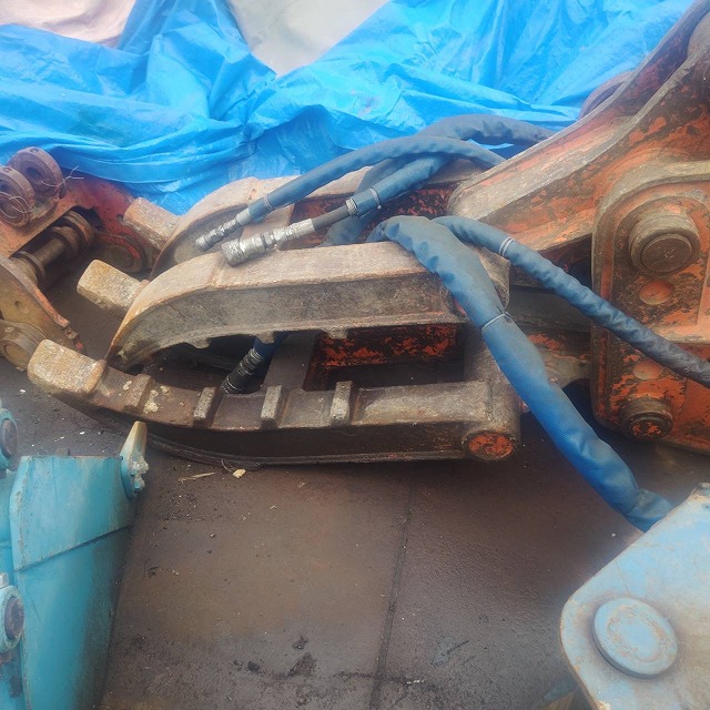 0.45用旋回フォーク 日立建機製 S-FG35RT? 作動確認済み 中古建設機械 写真4（株式会社広建機）