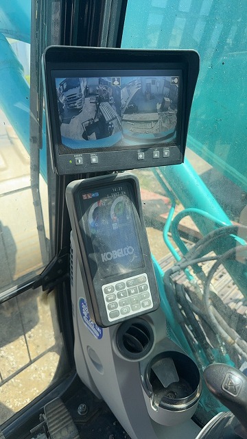 SK200-10 油圧ショベル クレーン仕様 コベルコ建機 併用配管 バケット付き 譲渡証あり 中古建設機械 写真2（株式会社広建機）