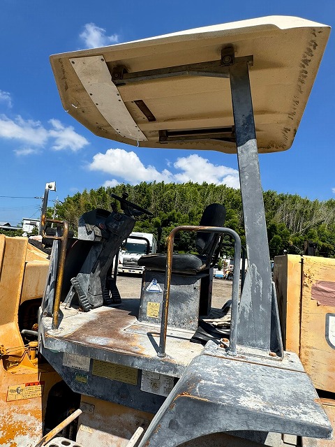 L13 ホイールローダ　TCM製 中古建設機械 写真4（株式会社広建機）