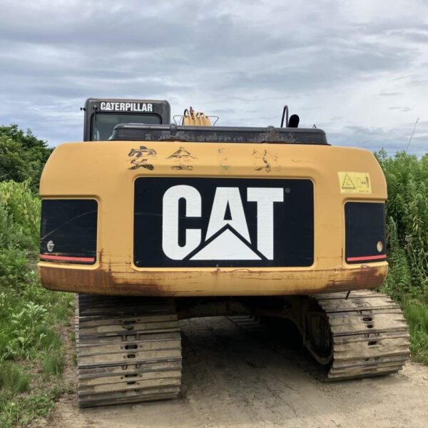 CAT320D ローアワー機 0.7m3油圧ショベル 配管仕様 土木 Excavator キャタピラー 中古建設機械 写真21（株式会社広建機）
