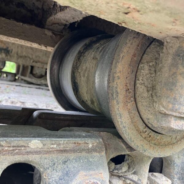 CAT320D ローアワー機 0.7m3油圧ショベル 配管仕様 土木 Excavator キャタピラー 中古建設機械 写真32（株式会社広建機）