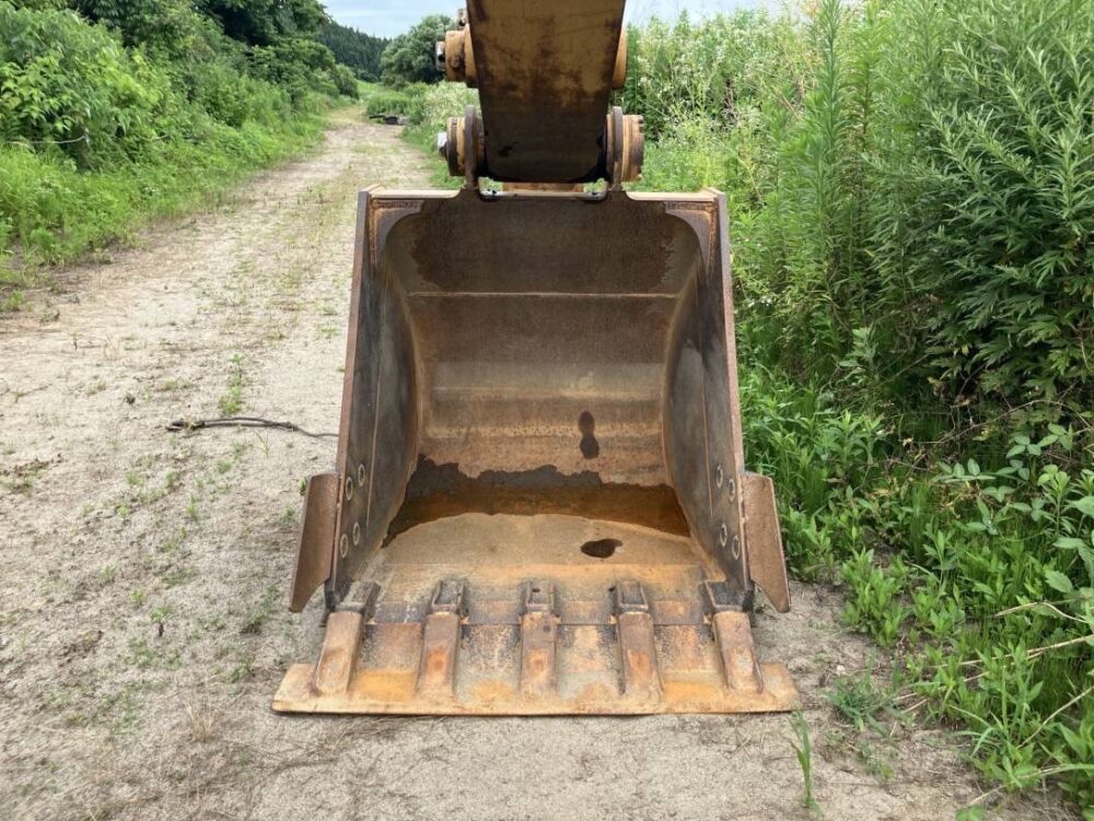 CAT320D ローアワー機 0.7m3油圧ショベル 配管仕様 土木 Excavator キャタピラー 中古建設機械 写真6（株式会社広建機）