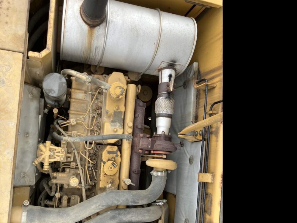 CAT320D ローアワー機 0.7m3油圧ショベル 配管仕様 土木 Excavator キャタピラー 中古建設機械 写真7（株式会社広建機）