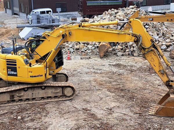 PC228US-10 0.7m3油圧ショベル 配管仕様 ガード 後方小旋回 コマツ komatsu 中古建設機械 写真27（株式会社広建機）