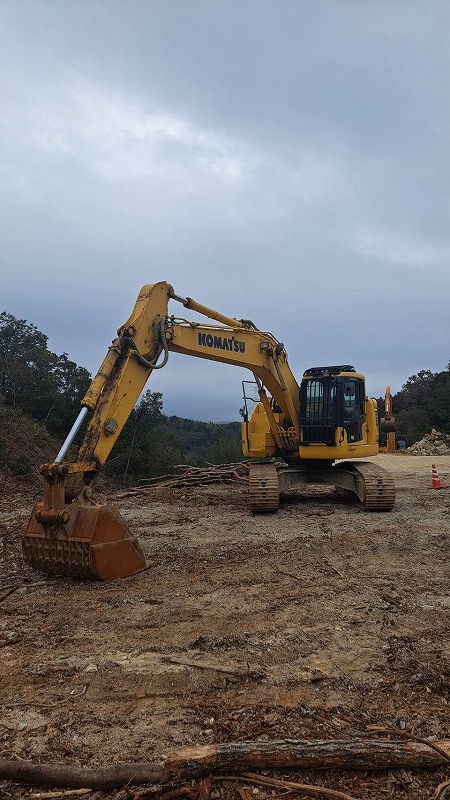 PC228US-10 0.7m3油圧ショベル 配管仕様 ガード 後方小旋回 コマツ komatsu 中古建設機械 写真11（株式会社広建機）
