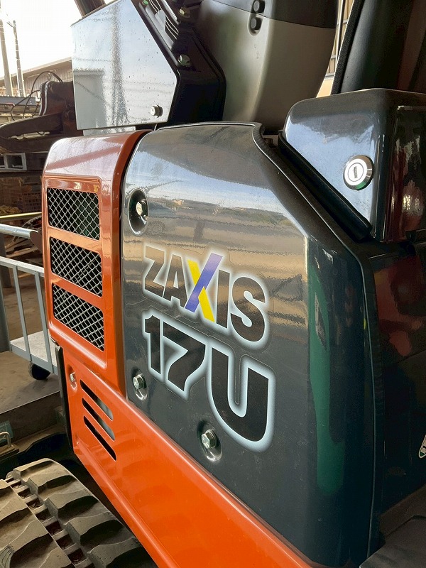 ZX17U-5B 併用配管 87hour ブレード付 ピラニアバケット付き 日立建機 中古建設機械 写真1（株式会社広建機）