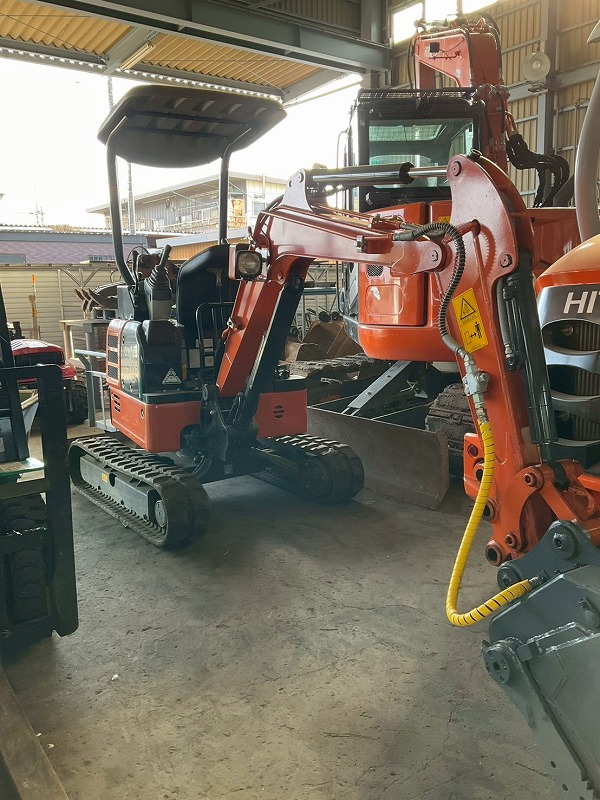ZX17U-5B 併用配管 87hour ブレード付 ピラニアバケット付き 日立建機 中古建設機械 写真10（株式会社広建機）