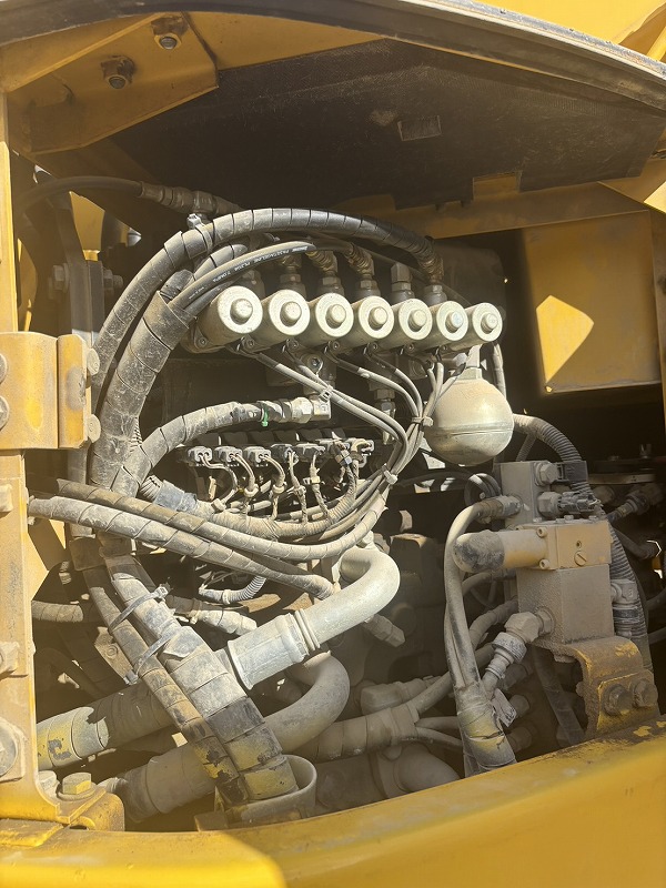 PC228US-10 0.7m3油圧ショベル 配管仕様 ガード 後方小旋回 コマツ komatsu 中古建設機械 写真14（株式会社広建機）