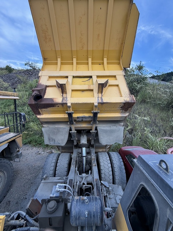 HD255-5 コマツ リジットダンプ 重ダンプ 最大積載25トン 中古建設機械 写真3（株式会社広建機）