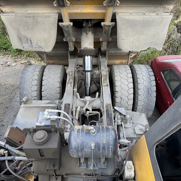 HD255-5 コマツ リジットダンプ 重ダンプ 最大積載25トン 中古建設機械 写真55（株式会社広建機）
