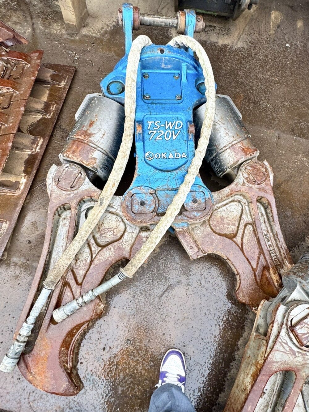 0.25m3用大割機 TSWD720V-FR オカダアイヨン 高年式 仕様少なめ 中古建設機械 写真1（株式会社広建機）