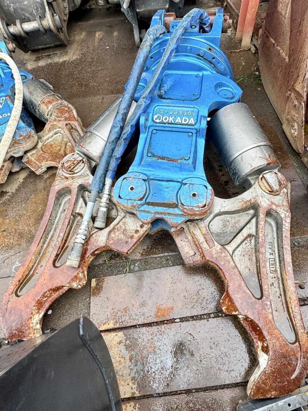TSWB950V-F 0.45&0.7m3兼用大割機 オカダアイヨン 高年式 使用少なめ 中古建設機械 写真1（株式会社広建機）