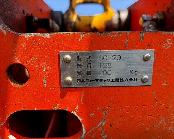 PC35MR-3 ミニモク 旋回式フォーク付き レンタルアップ コマツ 木造解体 内装解体 中古建設機械 写真27（株式会社広建機）