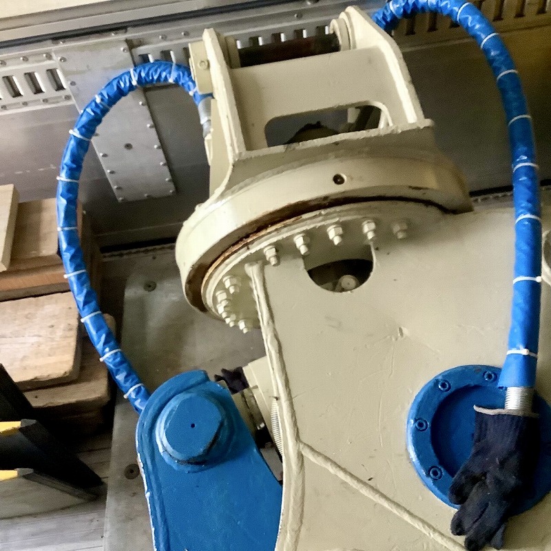 CUT30-FR 0.25m3用鉄骨カッター カットクン オカダアイヨン製 中古建設機械 写真3（株式会社広建機）
