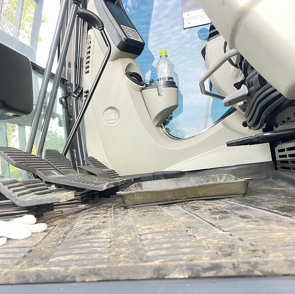 SK1300DLC NEXT ADVANCE インサート付きセパレート＆4段ロング チルトキャブ SEカプラ付き 中古建設機械 写真84（株式会社広建機）