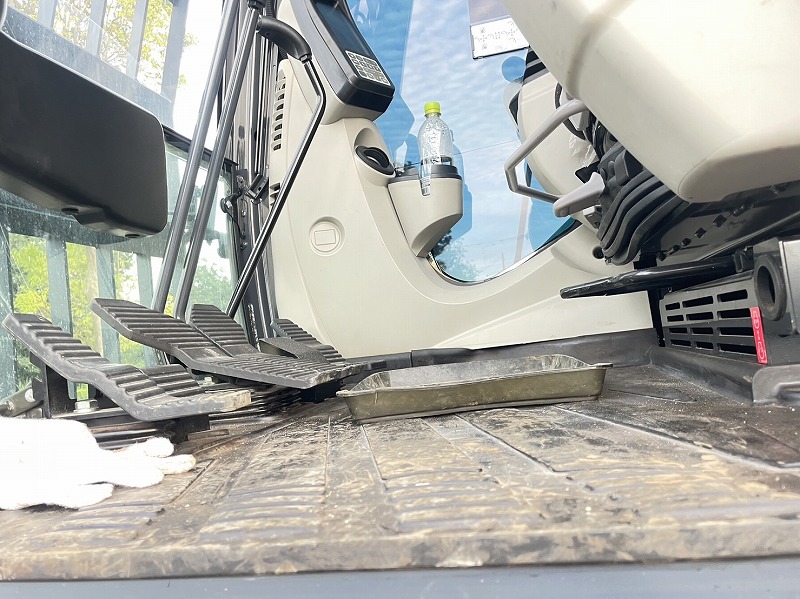 SK1300DLC NEXT ADVANCE インサート付きセパレート＆4段ロング チルトキャブ SEカプラ付き 中古建設機械 写真42（株式会社広建機）
