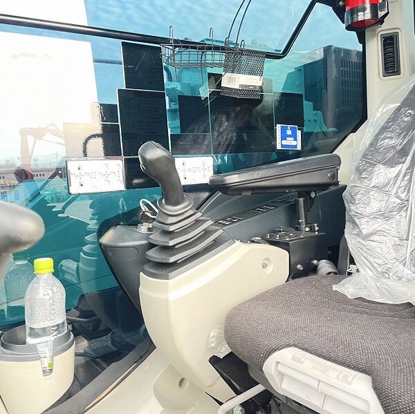 SK1300DLC NEXT ADVANCE インサート付きセパレート＆4段ロング チルトキャブ SEカプラ付き 中古建設機械 写真55（株式会社広建機）