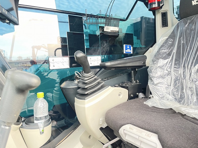 SK1300DLC NEXT ADVANCE インサート付きセパレート＆4段ロング チルトキャブ SEカプラ付き 中古建設機械 写真13（株式会社広建機）