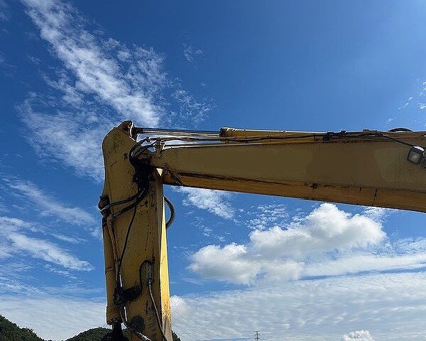 PC210-7 油圧ショベル コマツ製 10600hr 併用配管付き 中古建設機械 写真26（株式会社広建機）