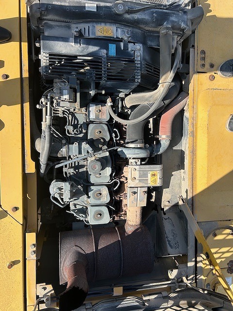 PC210-7 油圧ショベル コマツ製 10600hr 併用配管付き 中古建設機械 写真5（株式会社広建機）