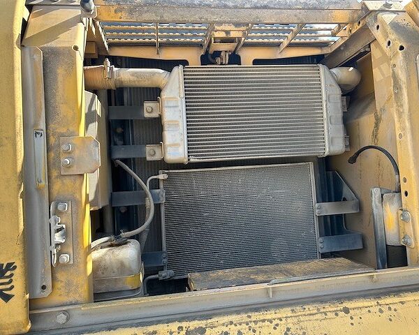 PC210-7 油圧ショベル コマツ製 10600hr 併用配管付き 中古建設機械 写真39（株式会社広建機）