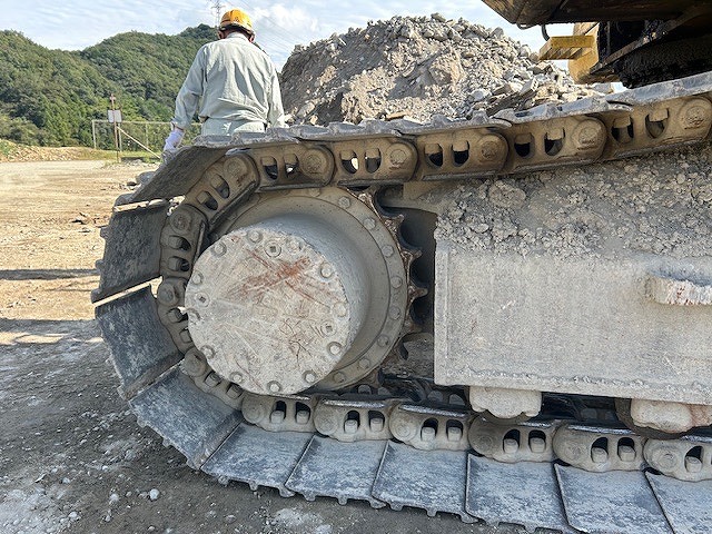PC210-7 油圧ショベル コマツ製 10600hr 併用配管付き 中古建設機械 写真17（株式会社広建機）