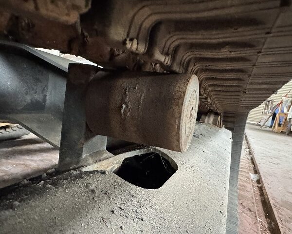 SK38UR ミニ油圧ショベル 0.9ton クレーン仕様 オフセットブーム キャビン付 ブレード付 バケット付 コベルコ建機製 中古建設機械 写真61(株式会社広建機)