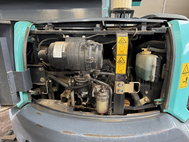 SK38UR ミニ油圧ショベル 0.9ton クレーン仕様 オフセットブーム キャビン付 ブレード付 バケット付 コベルコ建機製 中古建設機械 写真27（株式会社広建機）